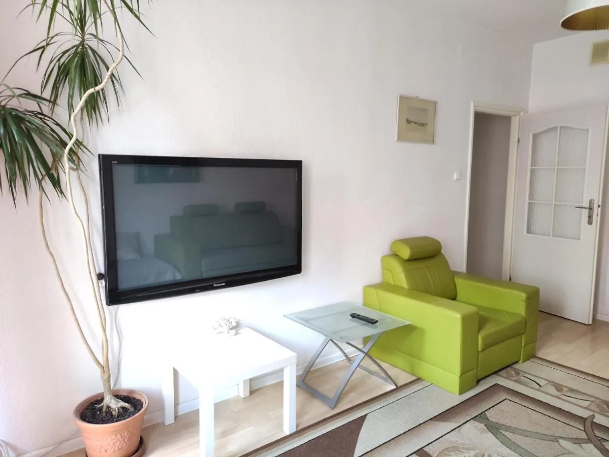 Grand Tourist Apartament Falcon contacts